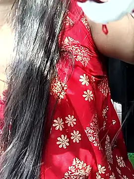 Snapshot of Desi_couple305 chatting on October 2025 08:26:02 AM Desi couple305 online show from October 2025 08:26:02 AM