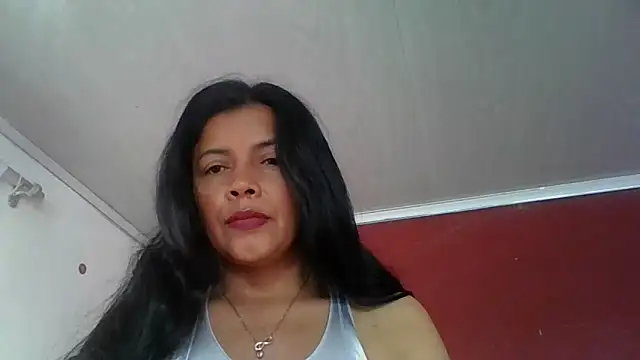 Snapshot of DianaOchoa_ chatting on October 2025 12:25:01 PM DianaOchoa online show from October 2025 12:25:01 PM