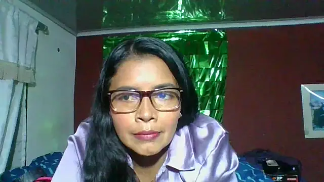 Snapshot of DianaOchoa_ chatting on October 2025 04:02:01 AM DianaOchoa online show from October 2025 04:02:01 AM