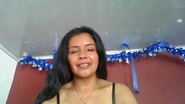 Snapshot of DianaOchoa_ chatting on December 2025 04:12:02 PM DianaOchoa online show from December 2025 04:12:02 PM