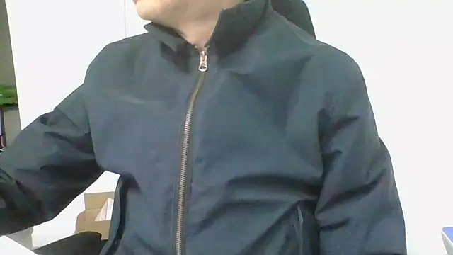 Snapshot of Sensor2000 chatting on March 2026 07:56:01 AM Sensor2000 online show from March 2026 07:56:01 AM