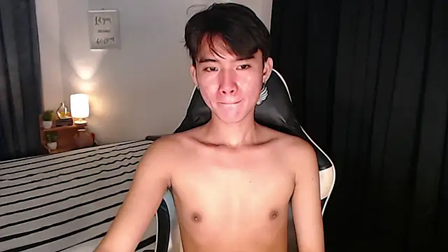 Snapshot of asian_dai chatting on August 2026 10:45:01 PM asian dai online show from August 2026 10:45:01 PM