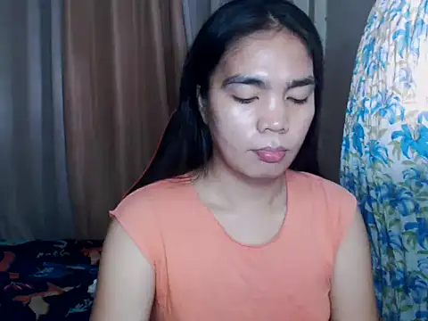 Snapshot of Simple_Martina chatting on October 2025 12:39:02 AM Simple Martina online show from October 2025 12:39:02 AM
