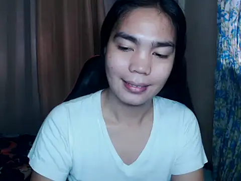 Snapshot of Simple_Martina chatting on October 2025 10:51:02 PM Simple Martina online show from October 2025 10:51:02 PM