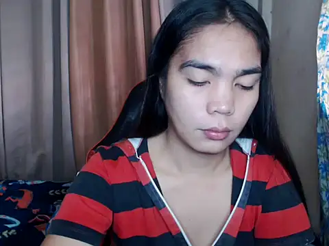 Snapshot of Simple_Martina chatting on October 2025 01:25:01 AM Simple Martina online show from October 2025 01:25:01 AM