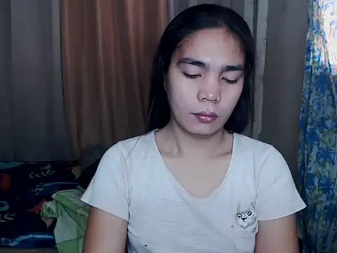 Snapshot of Simple_Martina chatting on November 2025 12:54:02 AM Simple Martina online show from November 2025 12:54:02 AM