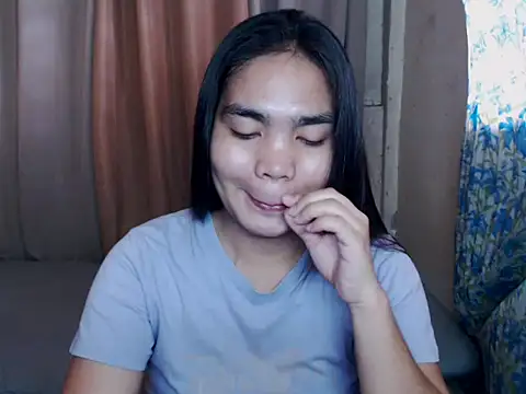 Snapshot of Simple_Martina chatting on January 2026 02:02:02 AM Simple Martina online show from January 2026 02:02:02 AM