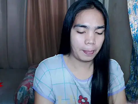 Snapshot of Simple_Martina chatting on January 2026 01:44:02 AM Simple Martina online show from January 2026 01:44:02 AM