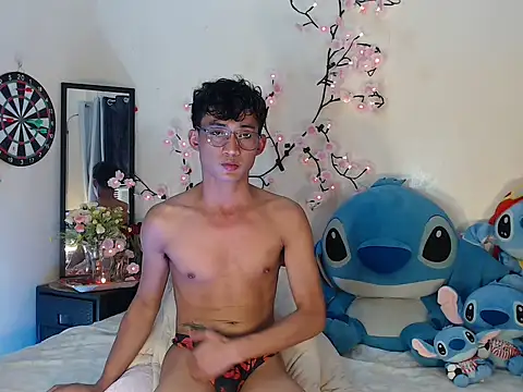 Snapshot of good_boy_in_bed chatting on March 2026 04:07:01 PM good boy in bed online show from March 2026 04:07:01 PM