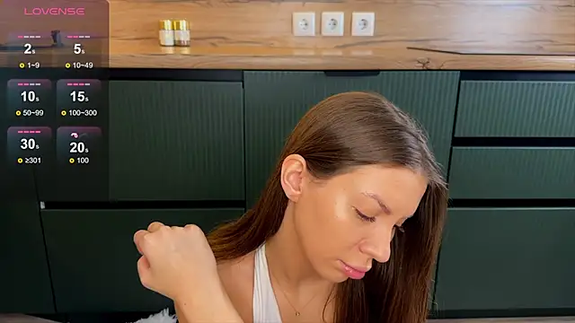 Rebel Angel  online show from December 2025 01:51:02 PM