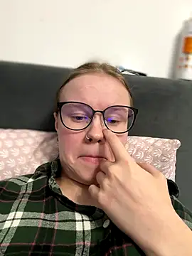 Snapshot of _CherryBloom_ chatting on September 2025 05:36:02 PM  CherryBloom  online show from September 2025 05:36:02 PM