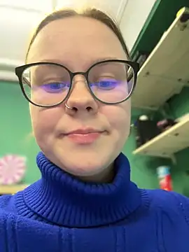 Snapshot of _CherryBloom_ chatting on September 2025 08:45:02 PM  CherryBloom  online show from September 2025 08:45:02 PM