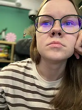 Snapshot of _CherryBloom_ chatting on September 2025 08:52:02 AM  CherryBloom  online show from September 2025 08:52:02 AM