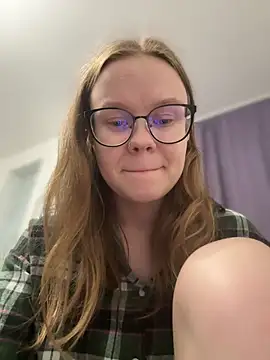 Snapshot of _CherryBloom_ chatting on October 2025 07:34:02 PM  CherryBloom  online show from October 2025 07:34:02 PM