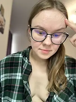 Snapshot of _CherryBloom_ chatting on October 2025 11:22:02 AM  CherryBloom  online show from October 2025 11:22:02 AM