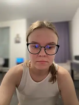 Snapshot of _CherryBloom_ chatting on October 2025 04:02:02 PM  CherryBloom  online show from October 2025 04:02:02 PM