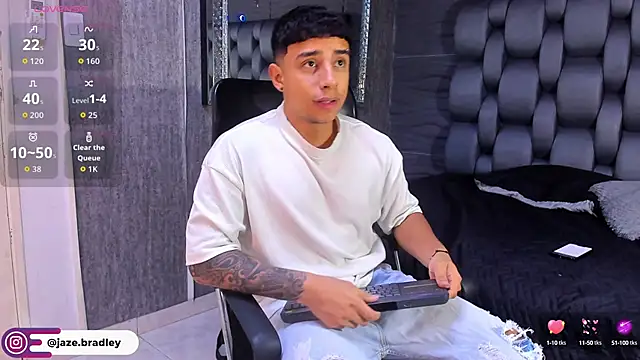 jaze bradley online show from September 2025 11:22:02 AM