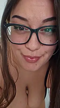 Larissa4U online show from September 2025 09:44:01 AM