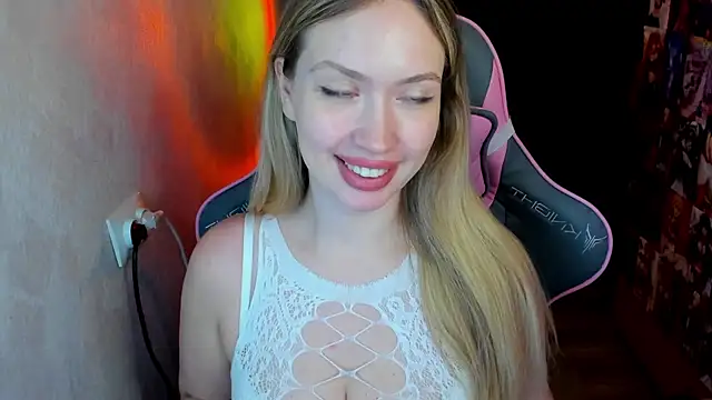 Snapshot of NicoleRiccii chatting on December 2025 11:33:02 PM NicoleRiccii online show from December 2025 11:33:02 PM