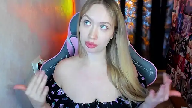 Snapshot of NicoleRiccii chatting on January 2026 10:22:02 PM NicoleRiccii online show from January 2026 10:22:02 PM