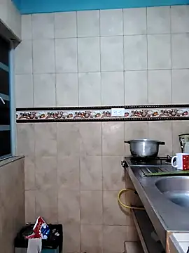 lunna 07 online show from November 2025 12:22:02 AM