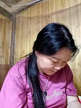 yoowwmr online show from November 2025 03:14:02 PM