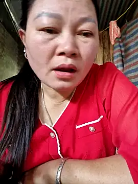 yoowwmr online show from December 2025 03:01:01 AM