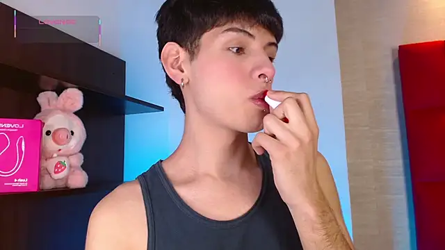 Ezra Storm online show from November 2025 05:07:02 AM