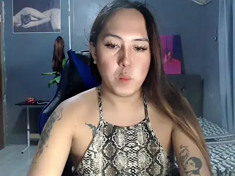 urtranspinay online show from November 2025 04:51:01 PM