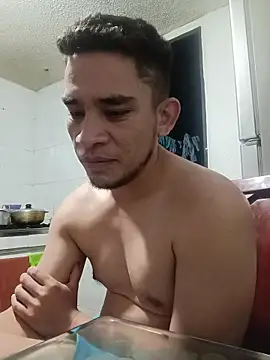 Snapshot of Andreshot911 chatting on October 2025 04:42:01 AM Andreshot911 online show from October 2025 04:42:01 AM