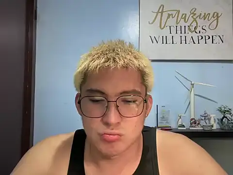 Snapshot of lovely_jay chatting on February 2026 05:01:01 PM lovely jay online show from February 2026 05:01:01 PM