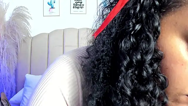 Snapshot of _aithanaa_ chatting on January 2026 06:05:02 AM aithanaa online show from January 2026 06:05:02 AM