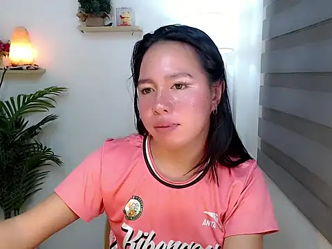 kimbratx online show from November 2025 04:09:01 PM