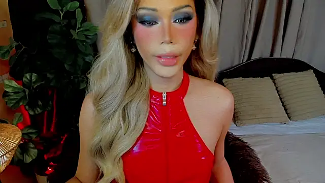 Snapshot of Candicebloom chatting on March 2026 10:04:02 PM Candicebloom online show from March 2026 10:04:02 PM