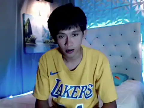Snapshot of prince_elaijah chatting on July 2026 11:52:02 AM prince elaijah online show from July 2026 11:52:02 AM