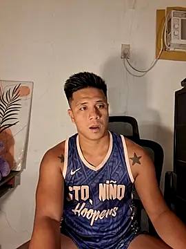 Snapshot of mr_dave chatting on April 2026 12:39:01 PM mr dave online show from April 2026 12:39:01 PM