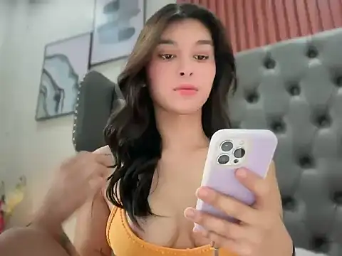 Snapshot of asiansmilexx chatting on April 2026 11:50:01 PM asiansmilexx online show from April 2026 11:50:01 PM