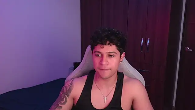 domsantiago  online show from October 2025 03:26:01 AM