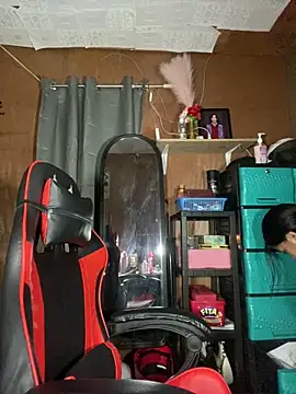 Snapshot of liannexfuckdoll chatting on October 2025 01:51:02 PM liannexfuckdoll online show from October 2025 01:51:02 PM