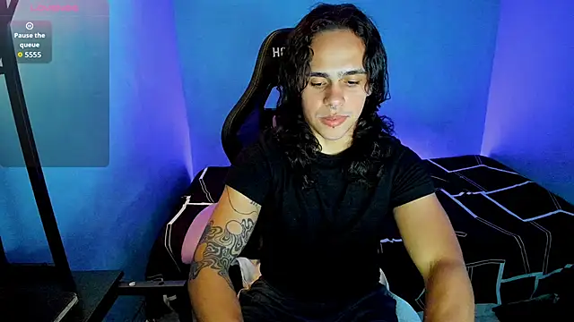 Snapshot of Maximiliano_scoott__ chatting on September 2025 03:41:02 AM Maximiliano scoott   online show from September 2025 03:41:02 AM