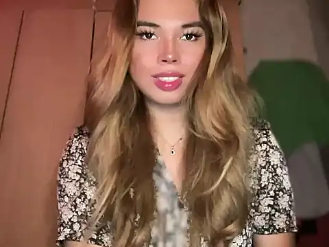 Snapshot of goddessofalltime chatting on May 2026 04:18:01 AM goddessofalltime online show from May 2026 04:18:01 AM