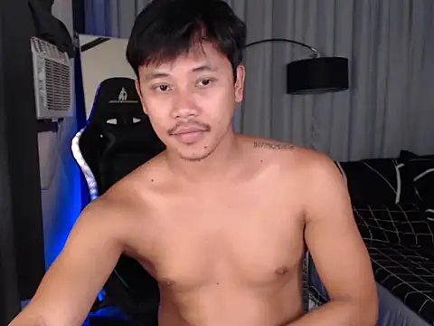 Snapshot of alexsuckable01 chatting on April 2026 04:37:02 PM alexsuckable01 online show from April 2026 04:37:02 PM