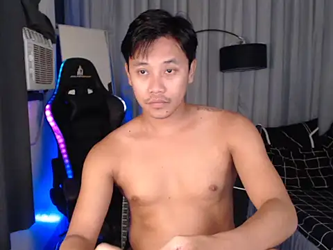 Snapshot of alexsuckable01 chatting on April 2026 05:21:01 PM alexsuckable01 online show from April 2026 05:21:01 PM