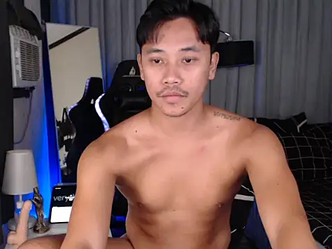 Snapshot of alexsuckable01 chatting on April 2026 12:29:02 PM alexsuckable01 online show from April 2026 12:29:02 PM