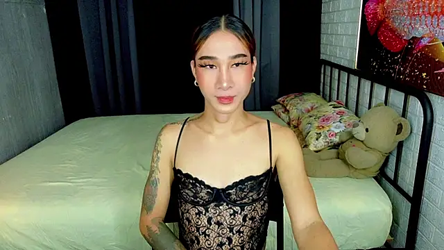 Snapshot of TRANSGODDESSA chatting on October 2025 10:07:02 PM TRANSGODDESSA online show from October 2025 10:07:02 PM