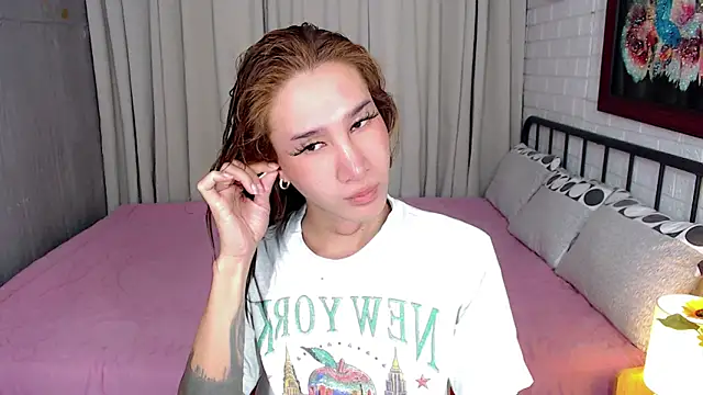 Snapshot of TRANSGODDESSA chatting on November 2025 08:09:02 AM TRANSGODDESSA online show from November 2025 08:09:02 AM