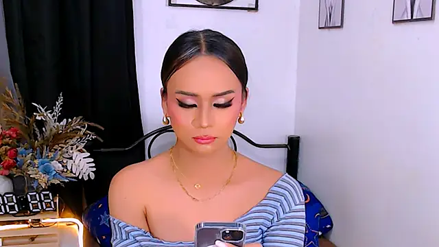 Zialustts online show from March 2026 04:27:01 AM