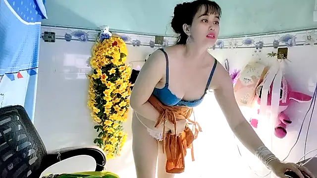 emgaixinhngoan online show from October 2025 04:03:02 PM