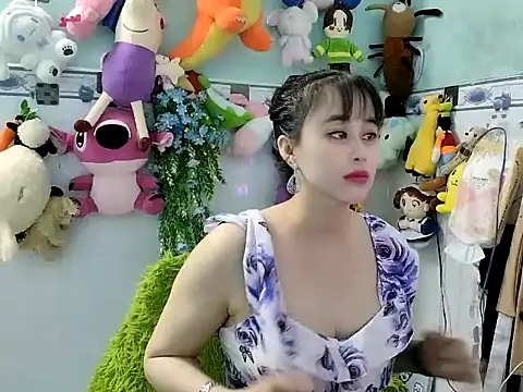 emgaixinhngoan online show from November 2025 02:45:02 AM