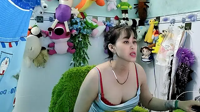 emgaixinhngoan online show from November 2025 04:24:01 PM